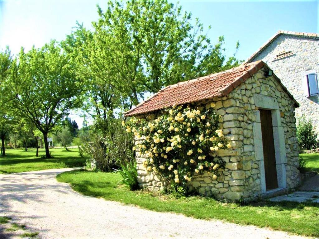 Gite De Groupe 15 A 19P, Parc, Salle De Reception - Chambres D'Hotes En Semaine Villeneuve-de-Berg Exterior photo